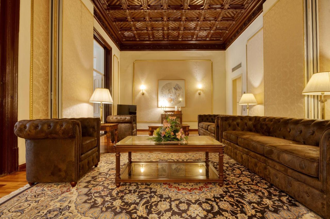 Roger De Lluria 4* Barcelona