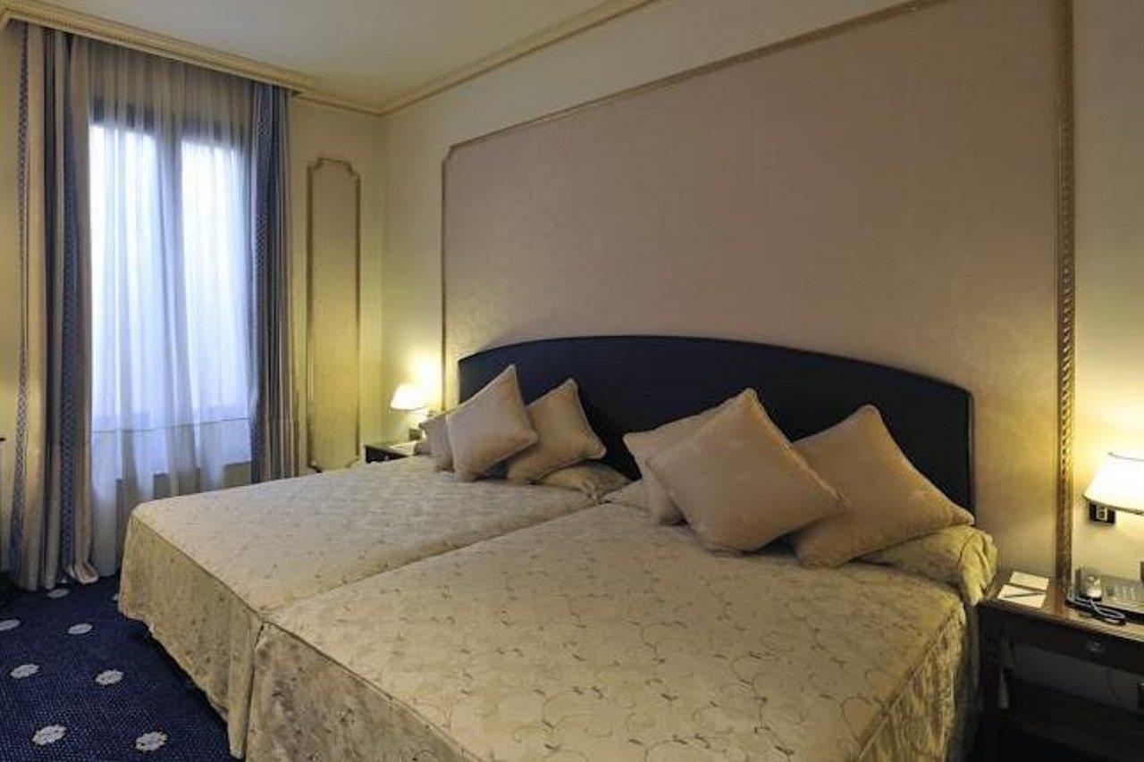 Hotel Roger De Lluria