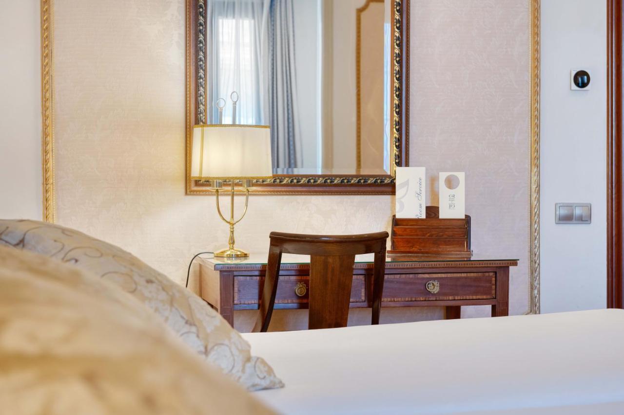 Hotel Roger De Lluria